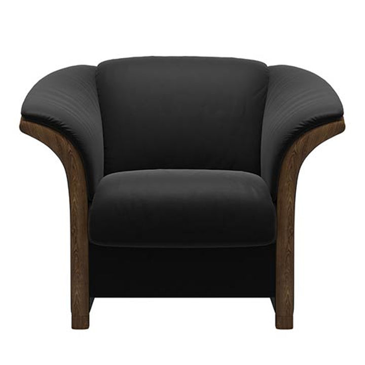Stressless® Manhattan Chair in Black/Teak Base