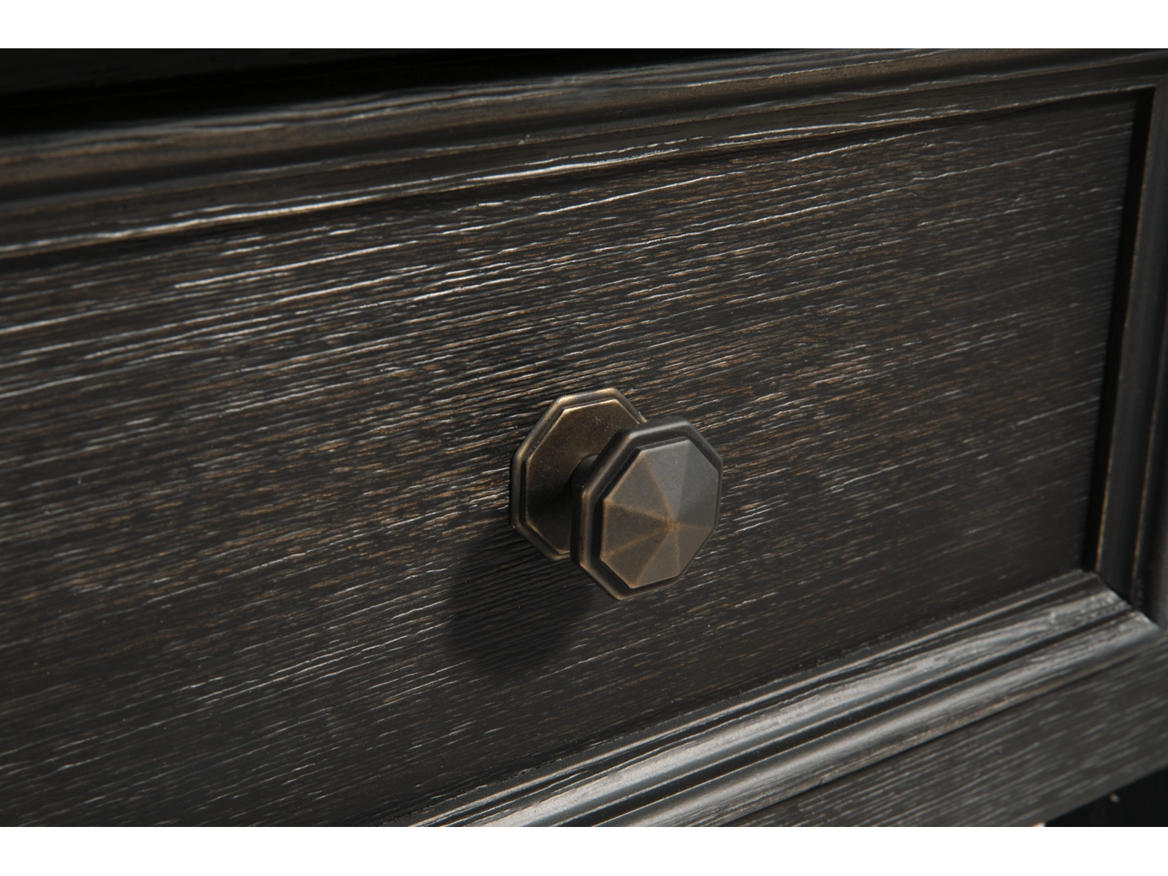 Tyler Creek Recktangle End Table by Ashley