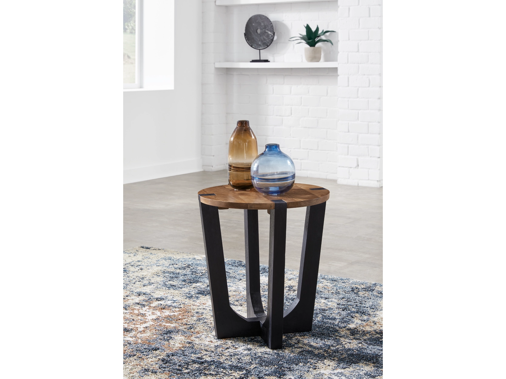 Hanneforth End Table by Ashley